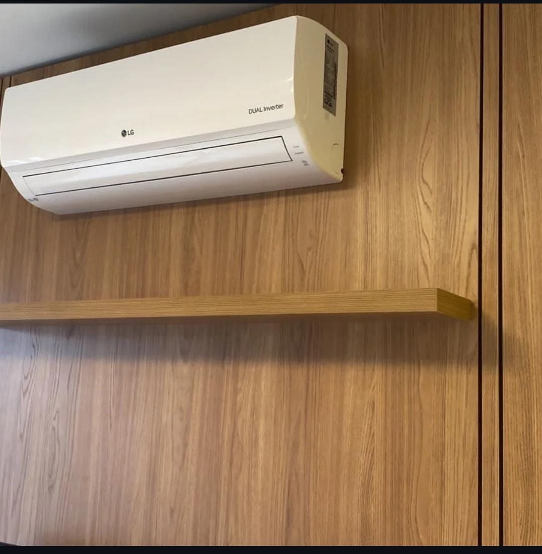 Split LG instalado em marcenaria